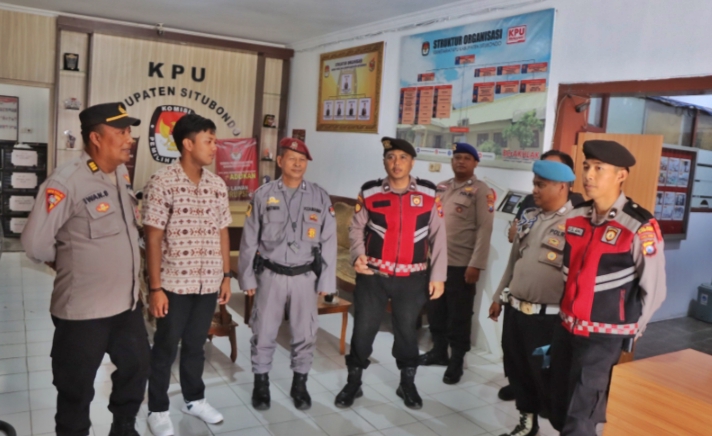 Pastikan Tahapan Pilkada 2024 Berjalan Lancar, Polisi Patroli ke Kantor KPU dan Bawaslu Situbondo