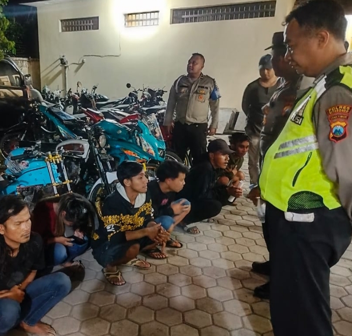 Amankan Belasan Motor dan Miras, Polres Situbondo Gelar Patroli Gabungan Cegah Balap Liar
