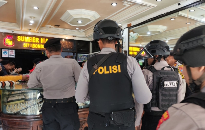 Polres Situbondo Intens Patroli Kawasan Toko Emas, Cegah Kejahatan Jelang Lebaran