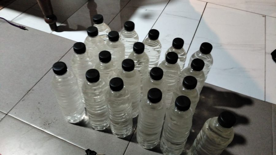 Polsek Besuki Sita Puluhan Botol Arak Saat Patroli Malam