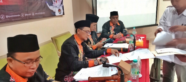 Rapat Pleno KPU Kabupaten Situbondo, Puluhan Calon Legislatif 2024 Terpilih Telah Ditetapkan