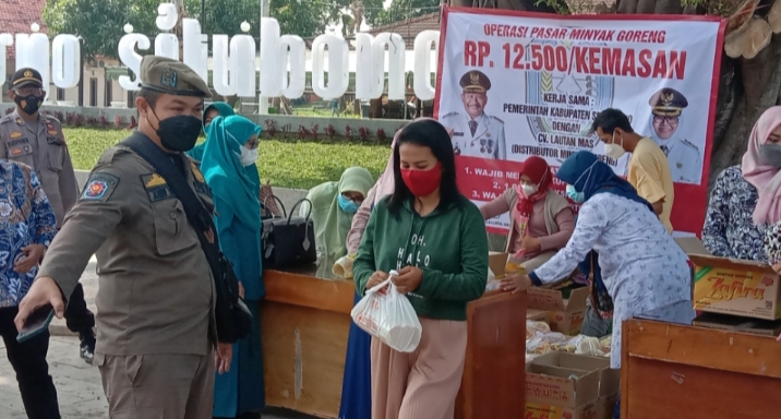 Pemkab Situbondo Gelontorkan Minyak Goreng Murah Sebanyak Empat Ribu Kemasan