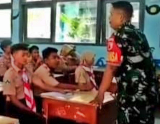Sertu Agus Prayitno Berikan Pembekalan Wawasan Kebangsaan Kepada Anak Pramuka