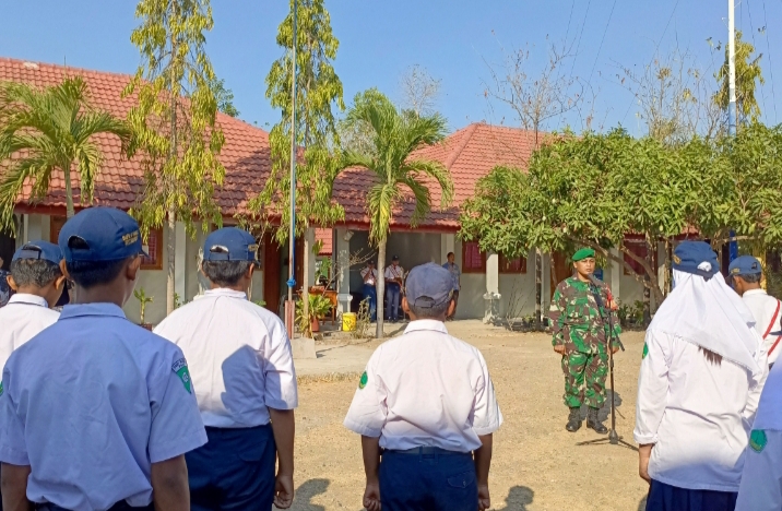 Sertu Agus Sairi Beri Materi Wawasan Kebangsaan dan Sosialisasikan Anti Bullying