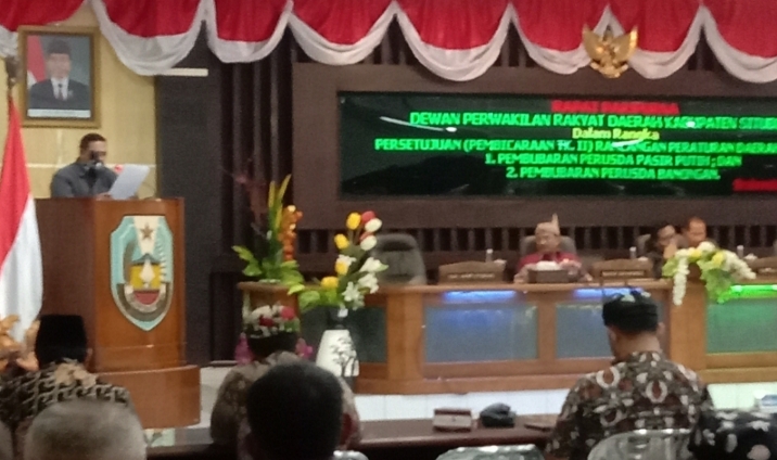 Rapat Paripurna DPRD Situbondo Setujui Pembubaran Dua Perusahaan Umum Daerah