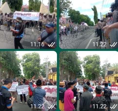 Ratusan Warga Situbondo Demo di Depan Polres Tanyakan Kejelasan Kasus Penggelapan dan Penipuan