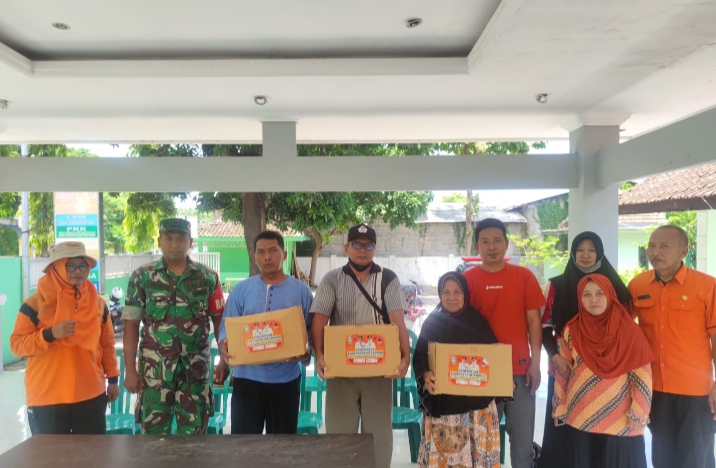 Tiga Warga Terdampak Bencana di Desa Olean Dapat Bantuan Sembako