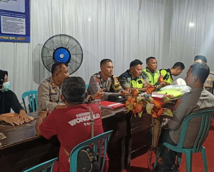 TNI-POLRI Bersama Dinkes Kecamatan Banyuputih Gelar Pengamanan Natal dan Tahun Baru 2024