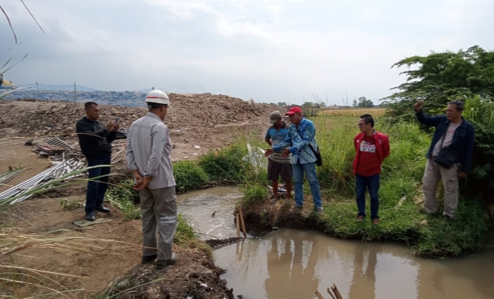 Urugan Proyek Tol Tutupi Irigasi Sawah di Probolinggo, Petani Menangis