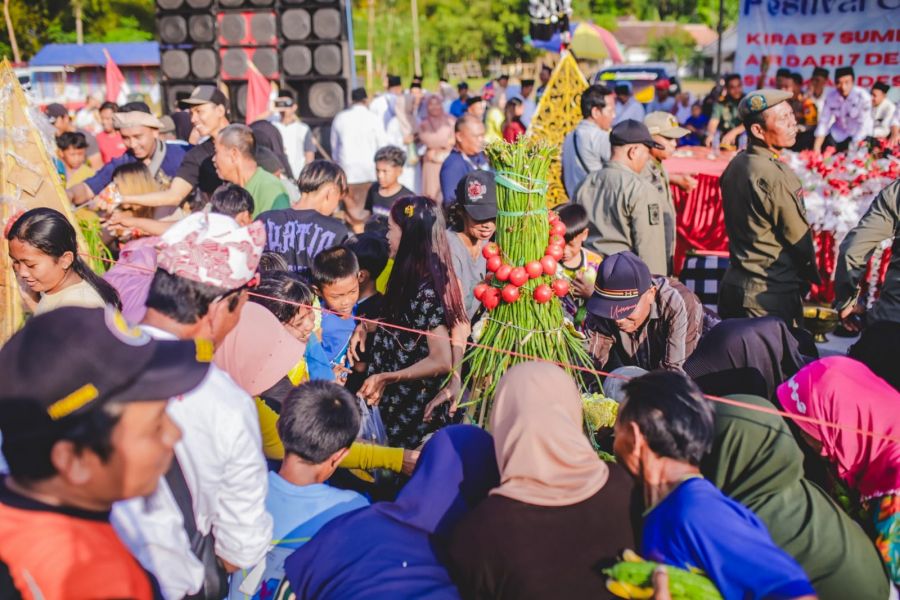 Warga Panti Satukan 7 Sumber Mata Air, Dihadiri Bupati H. Hendy Siswanto dan Ribuan Masarakat Panti
