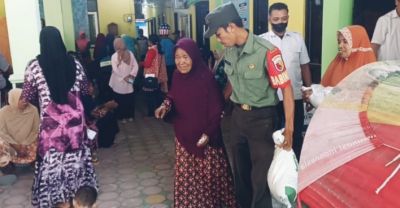 Dampingi Penyaluran Bantuan Beras Bulog melalui PT Pos Indonesia (Persero)